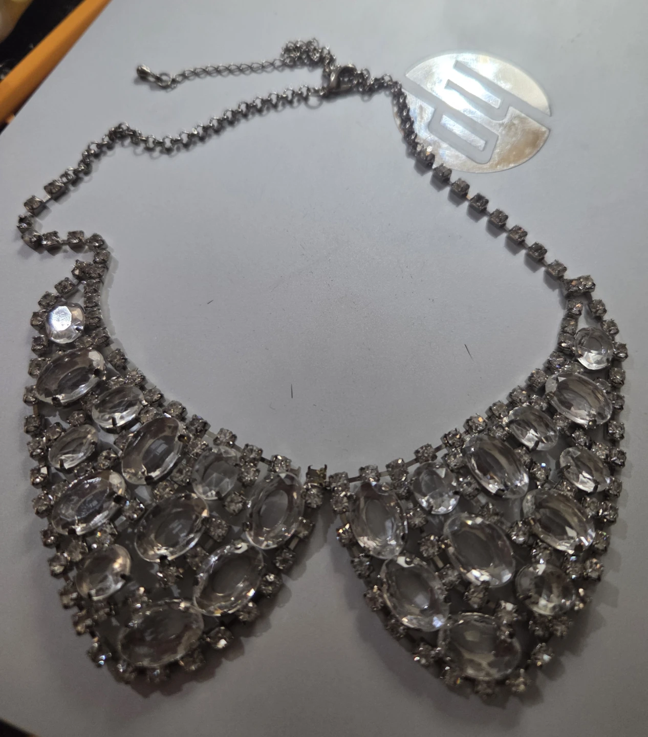 Sparkly Rhinestone Collar Necklace