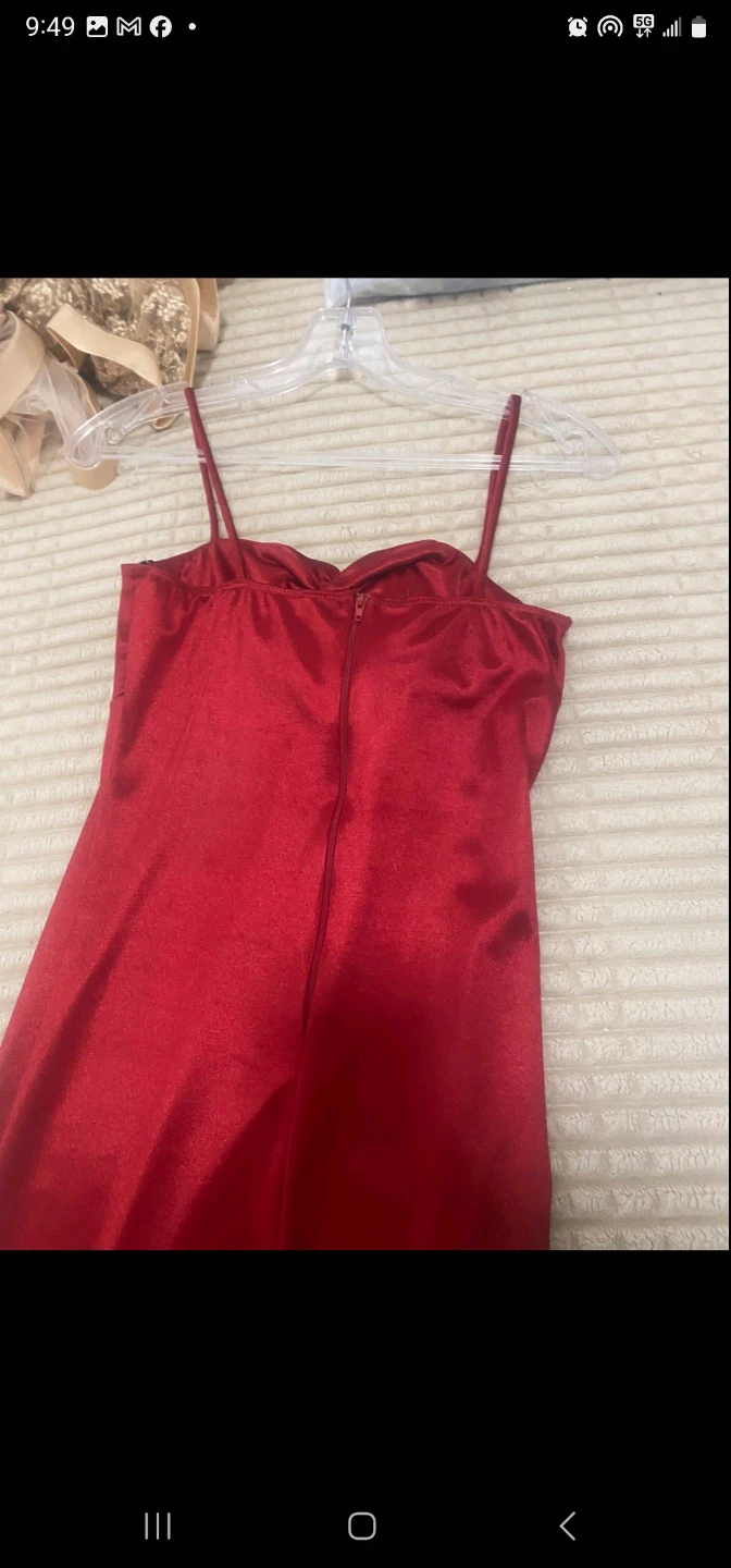 Red Satin Dress (size M) used only one hour for party, like new - photo 5