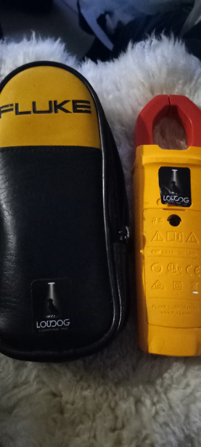 Fluke 323 RMS clamp meter tester
