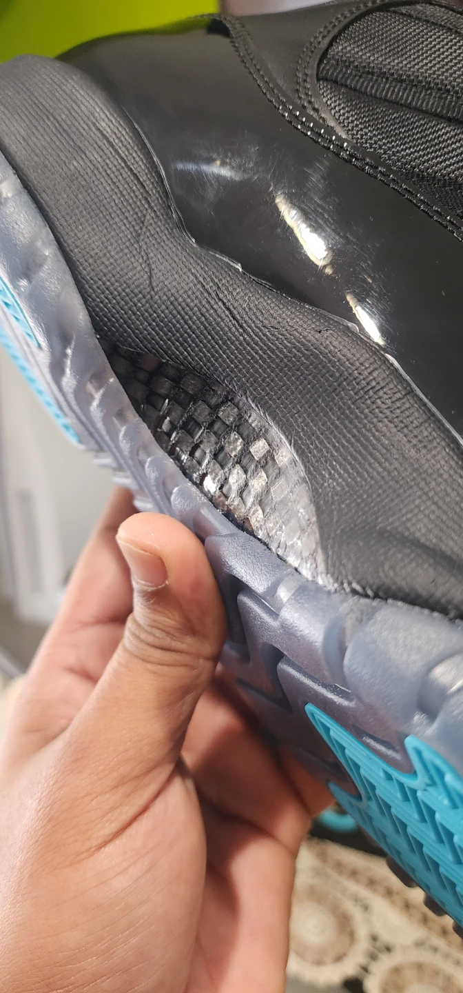 Air Jordan 11 Retro GAMMA BLUE - photo 4