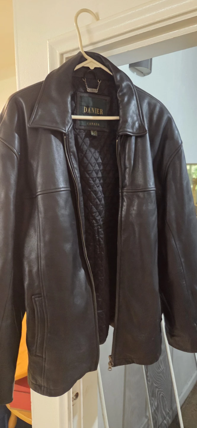 Men's Danier leather jacket - photo 3