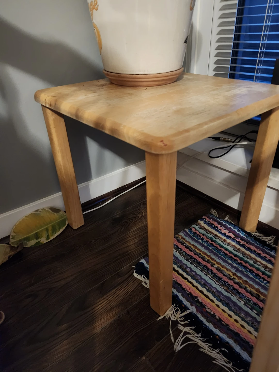 Wooden Table - photo 4