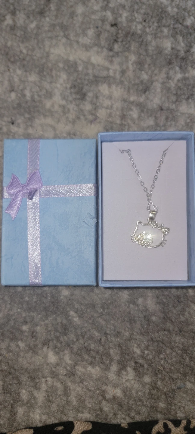 Hello Kitty Pendant Necklace with Box