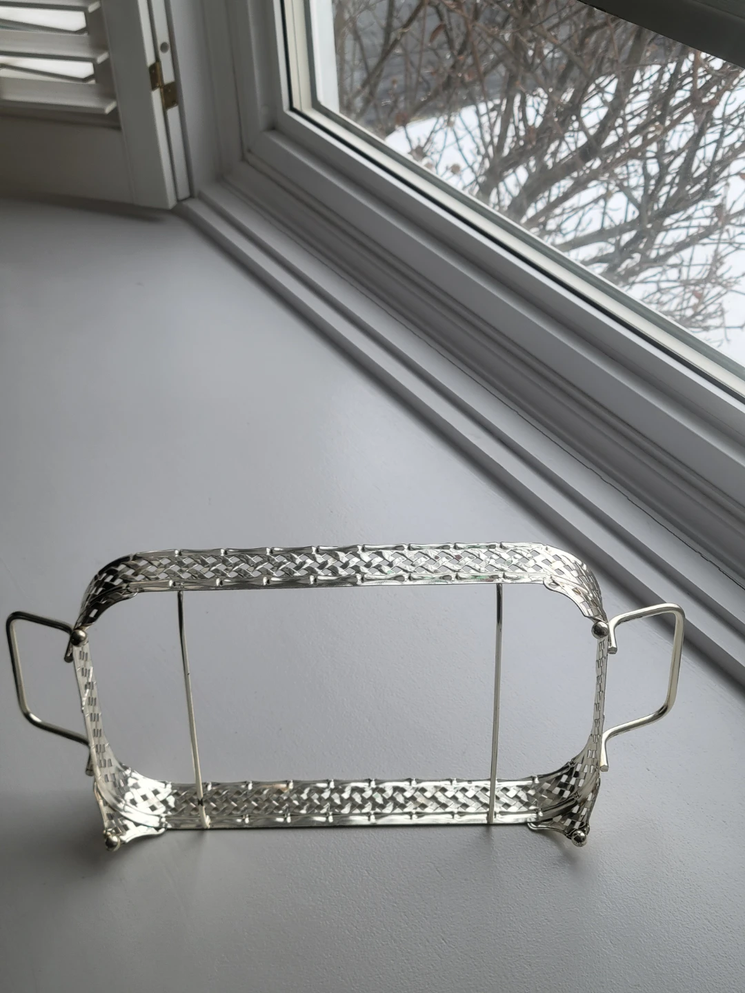 Vintage Silver Plated Serving Tray 2 Handles.Hardcover Book Rack - photo 4