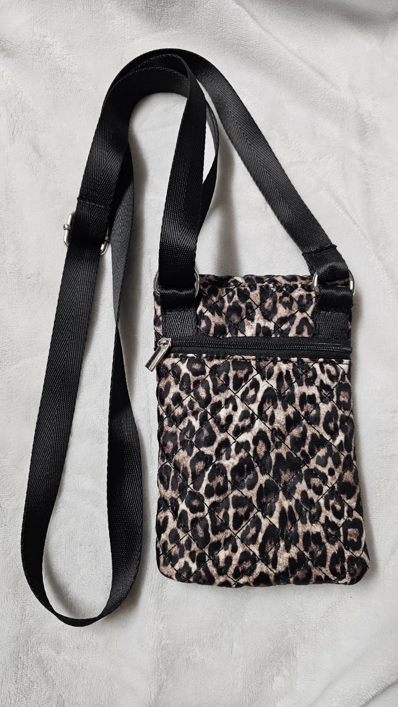 Quilted Leopard Print Phone Bag - photo 3