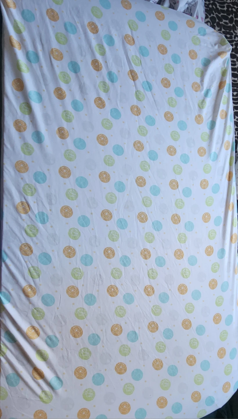Sealy OmniPedic Naturale Crib Mattress with 2 fitted sheets - photo 2