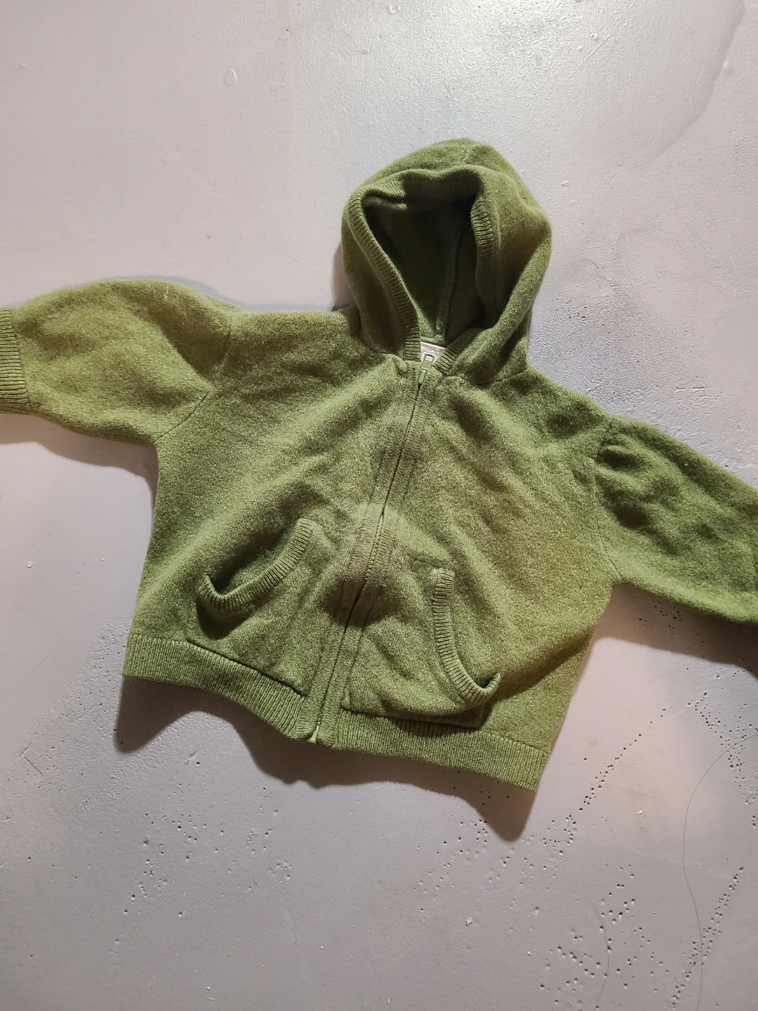 GAP 100% Cashmere Baby Hoodie 6-12 Months Green 🥕
