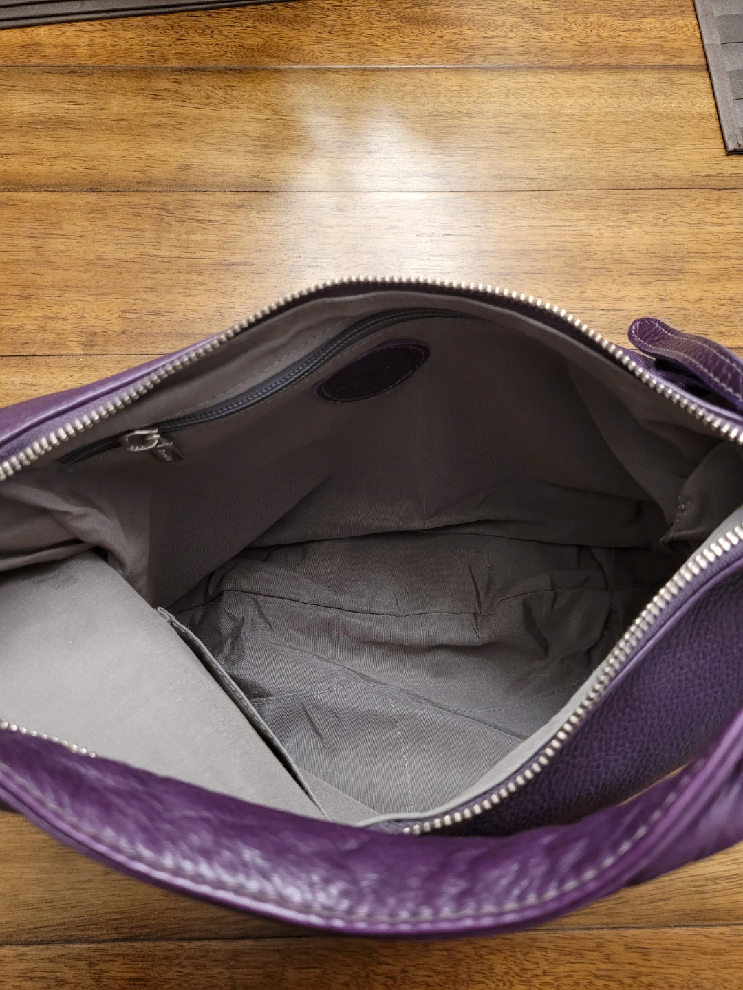 Roots Leather Hobo Bag - Purple - photo 4