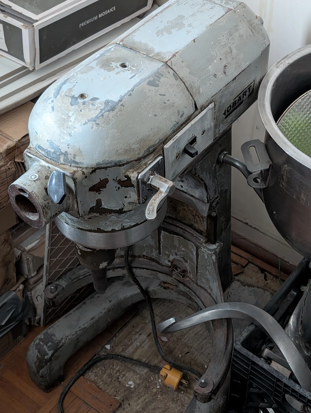 Hobart Commercial Stand Mixer. Parts or repair. - photo 5