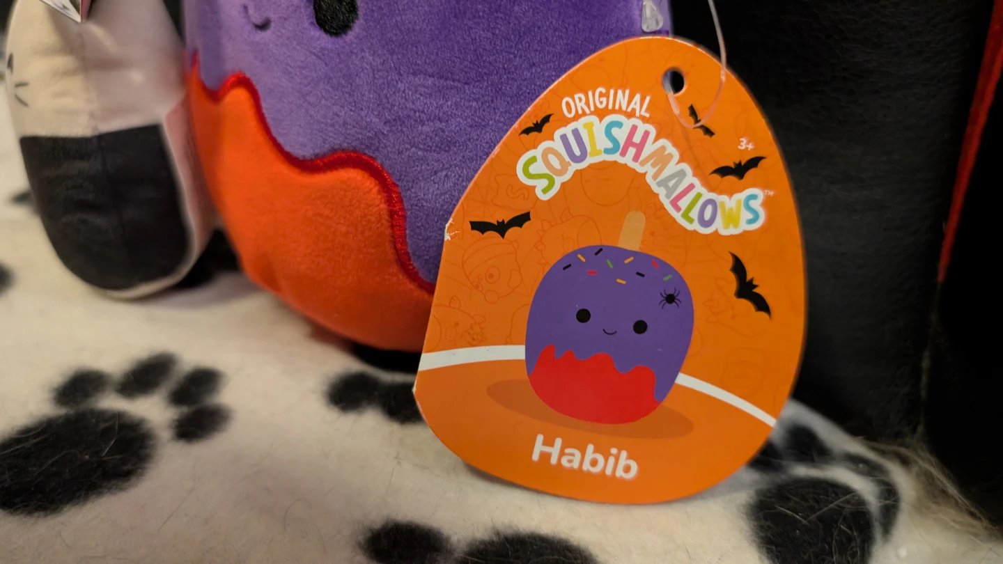 Squishmallows Habib Cupcake Plush Toy - photo 2