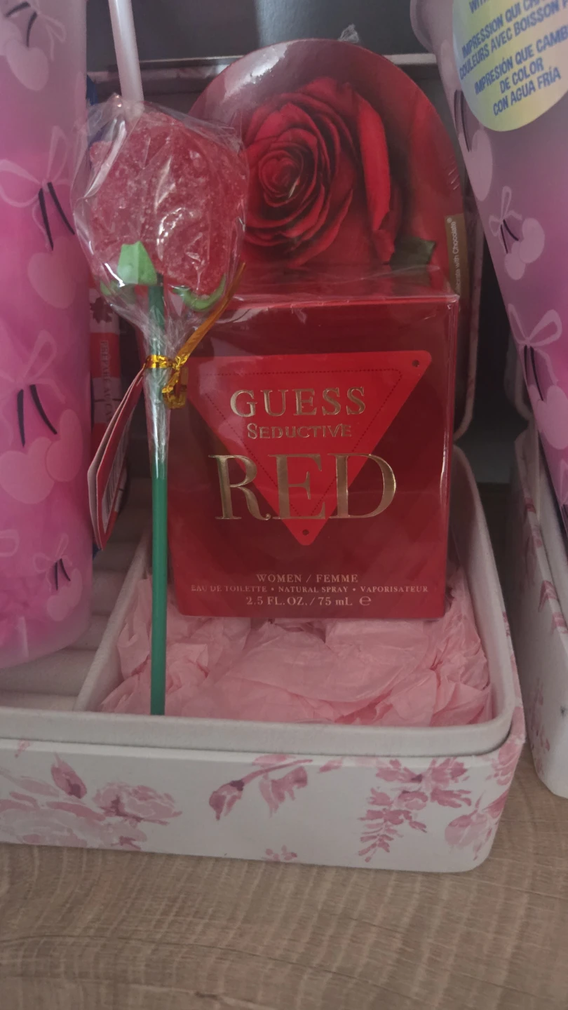 Guess Perfume Valentines Day Basket - photo 3