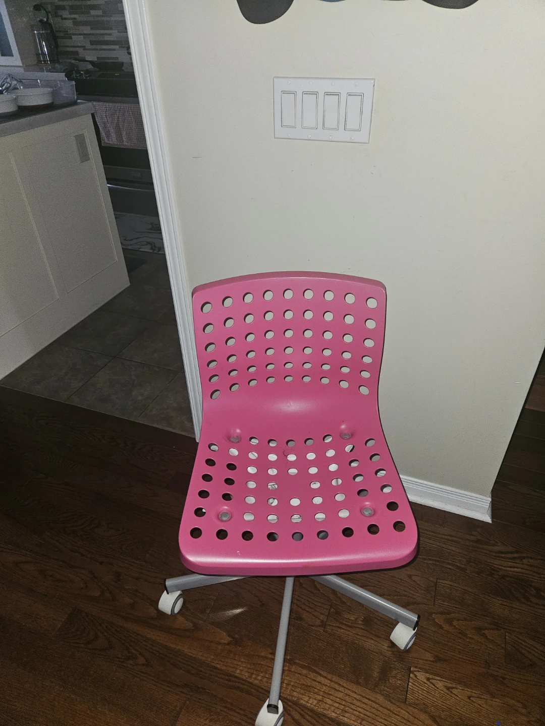 Pink Swivel Office Chair