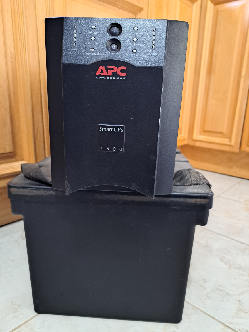 APC Smart-UPS 1400  KVA Power Conditioners with Batteries - photo 3