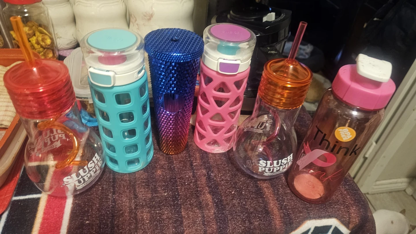 Lot of 6 Assorted Drink Tumblers and Bottles - photo 2