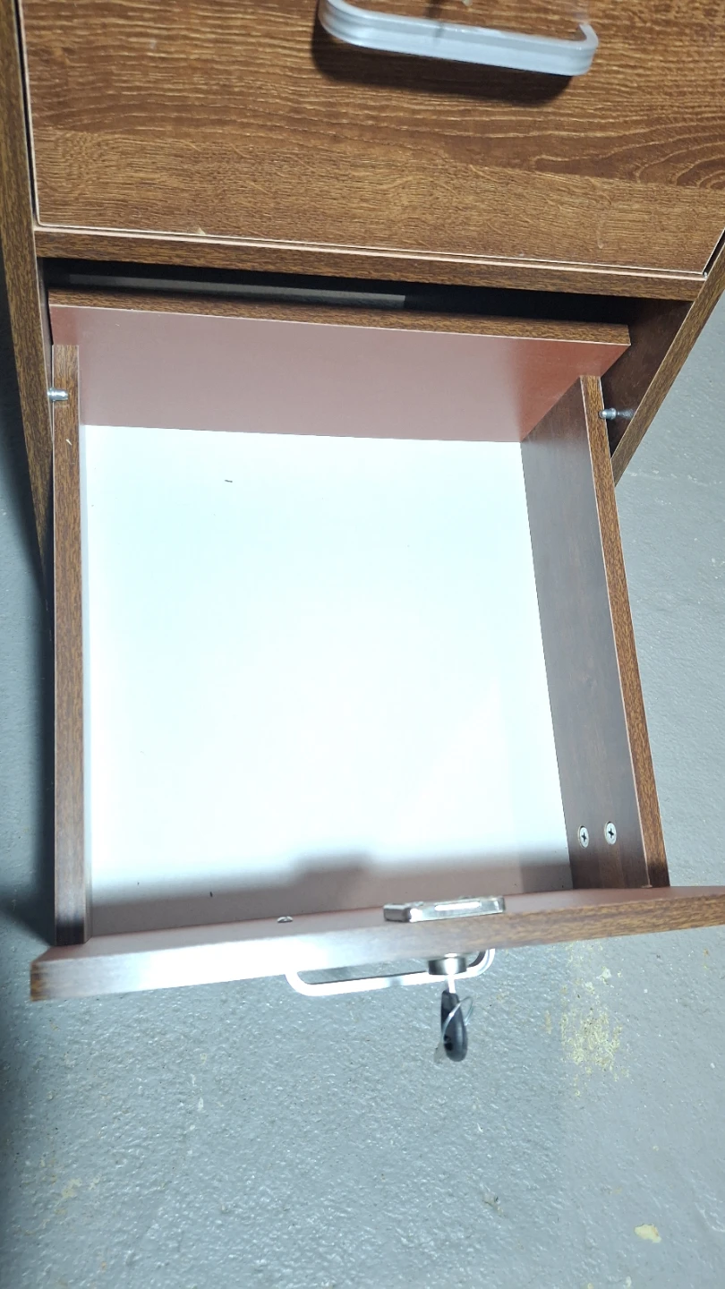 Compact desk with three locked drawers (100x50x72cm) 🏆 - photo 5