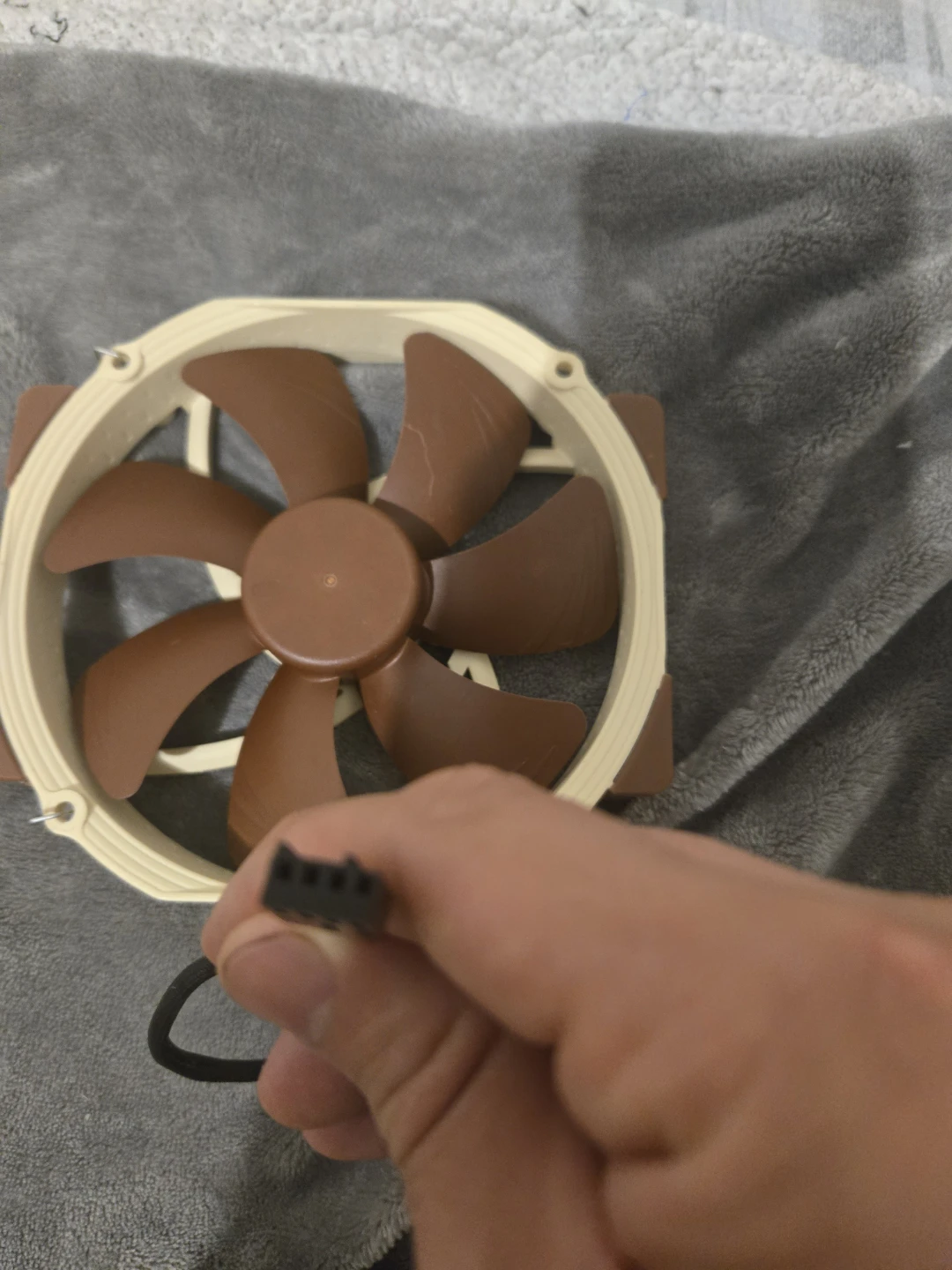 NEVER USED! Noctua NF-A15 HS-PWM 140mm Case Fan - photo 4