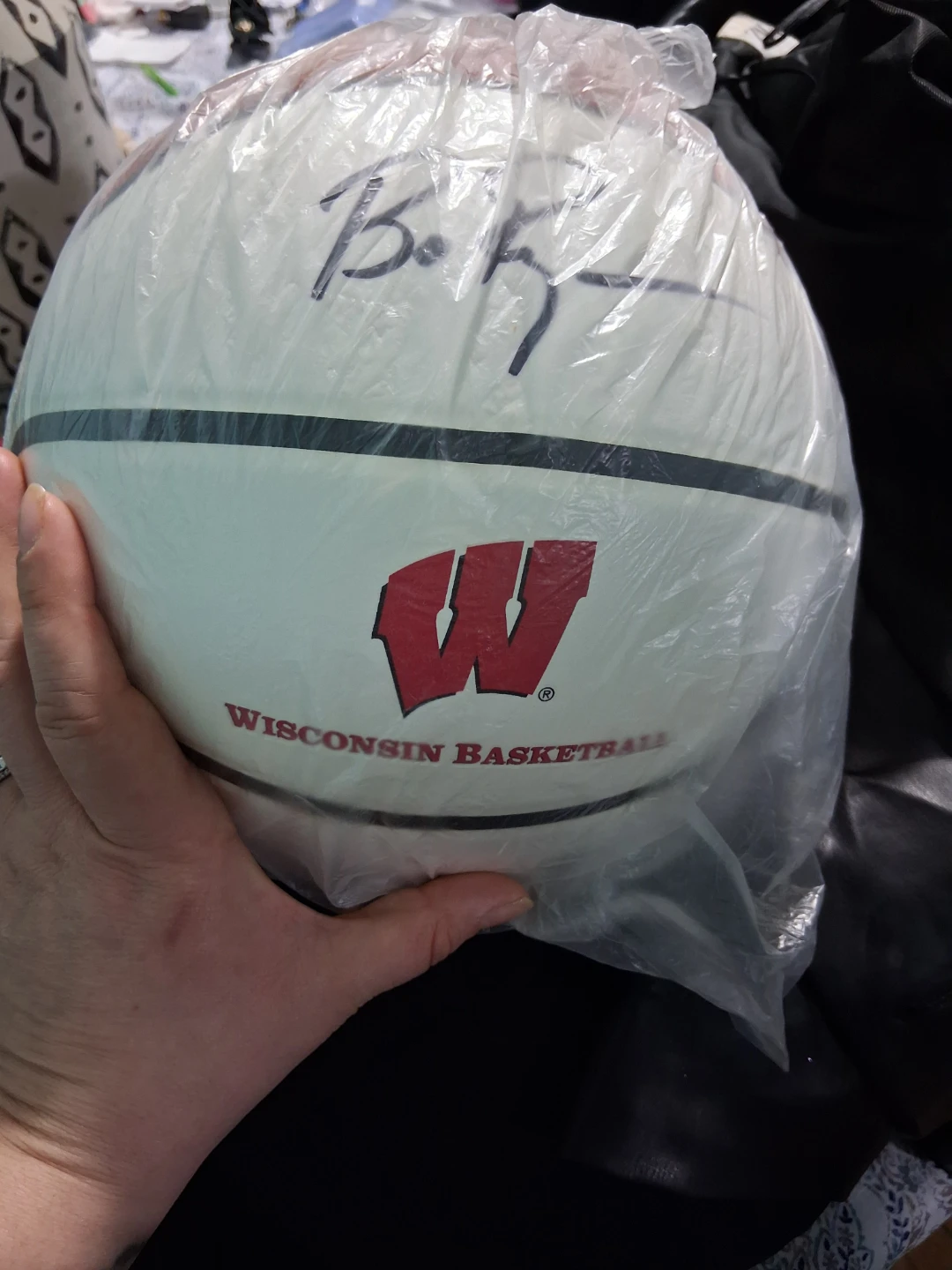 Wisconsin Basketball Signed Ball - photo 2