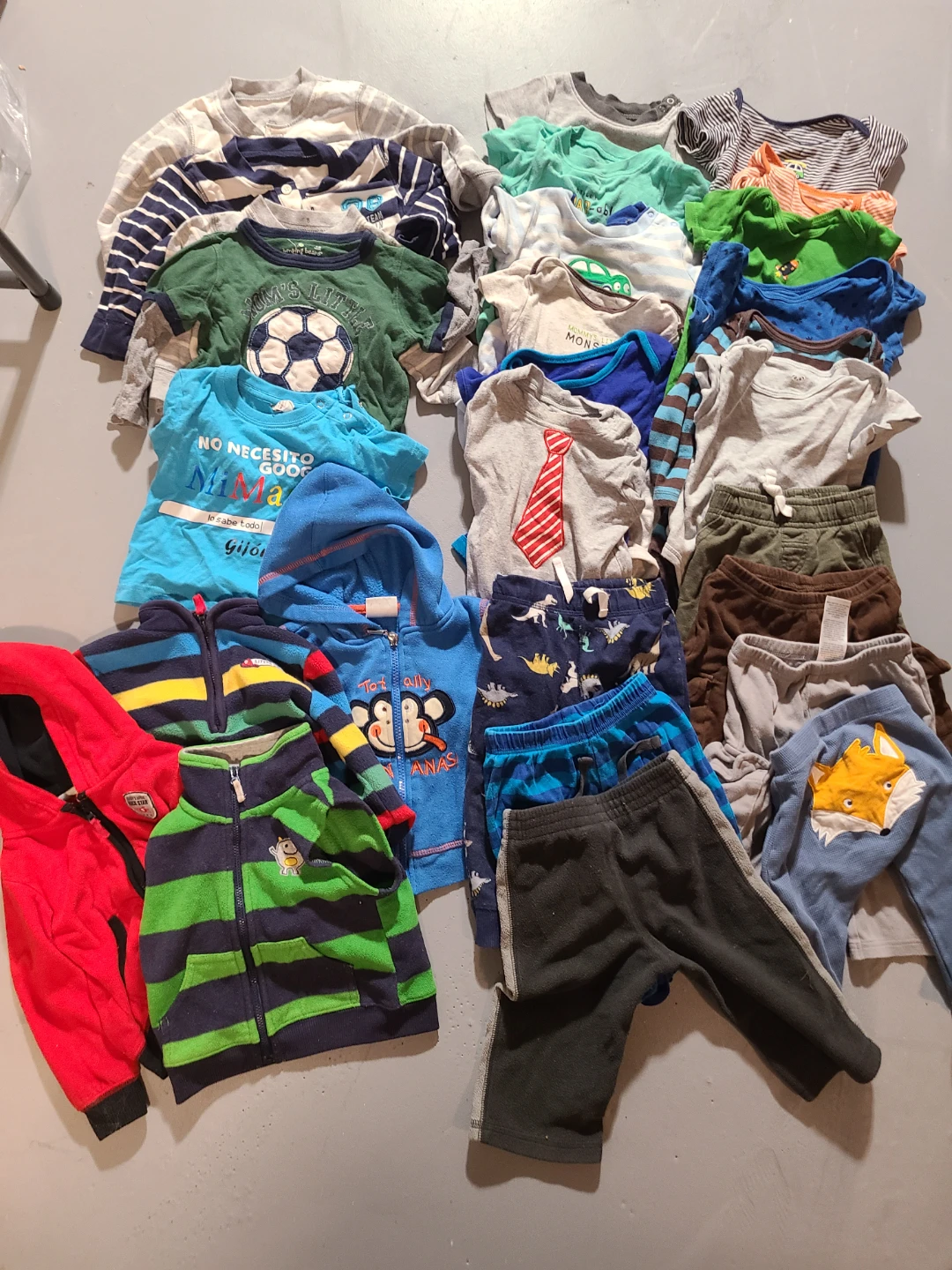 Bundle of Baby Boy Clothes, 12 months 🥕