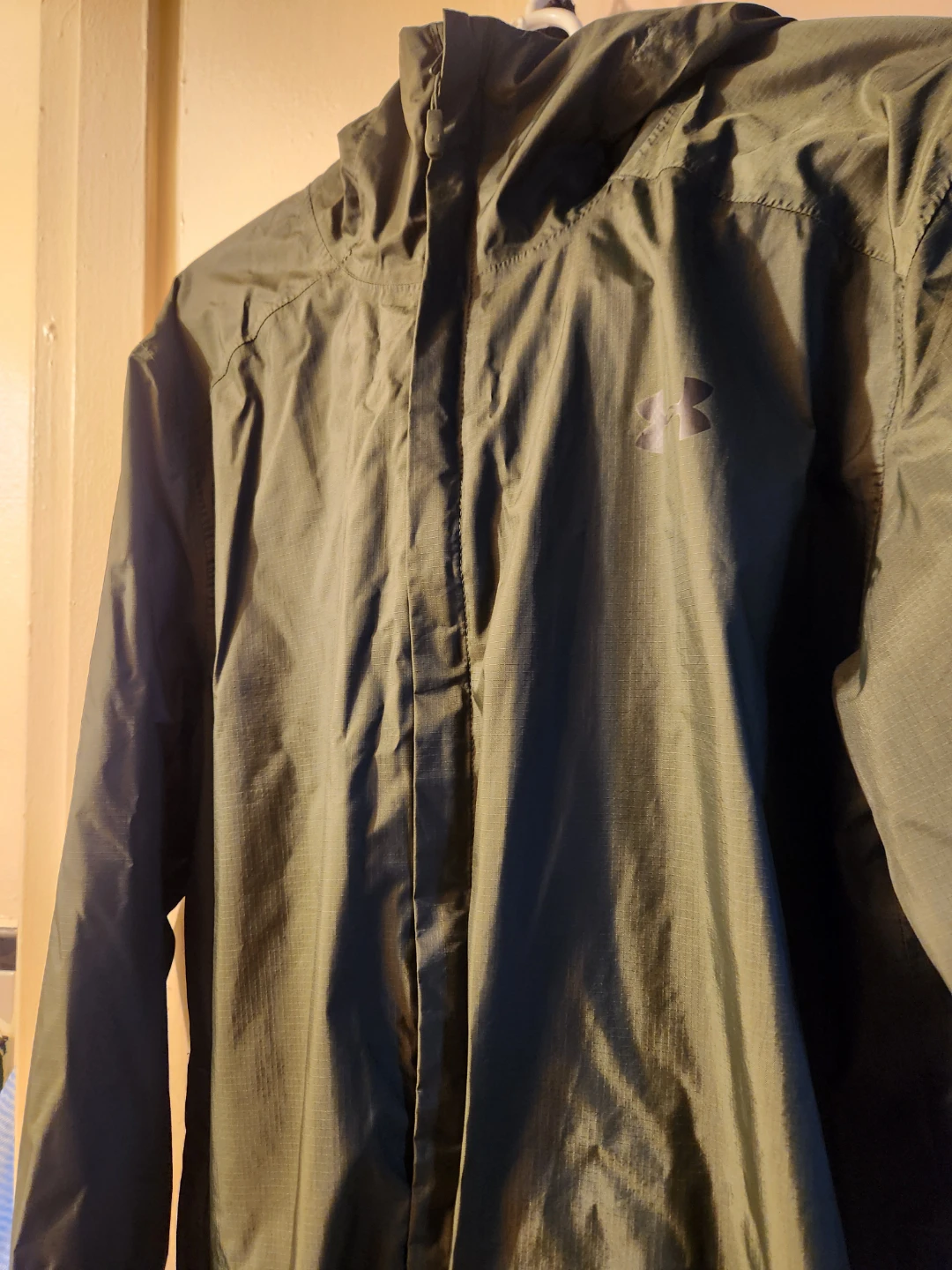 Under Armour Hooded Jacket - Green - Medium