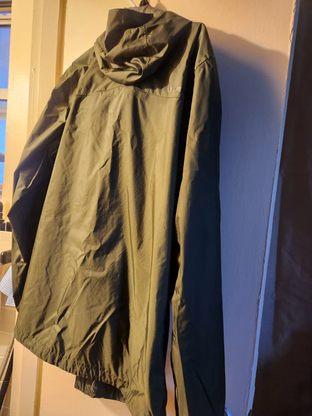Under Armour Hooded Jacket - Green - Medium - photo 2