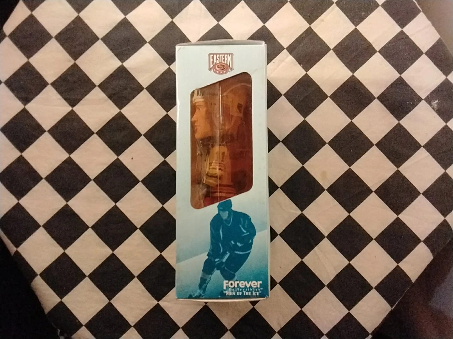 Forever Collectibles "Men of the Ice" Limited Edition Bobblehead - photo 3