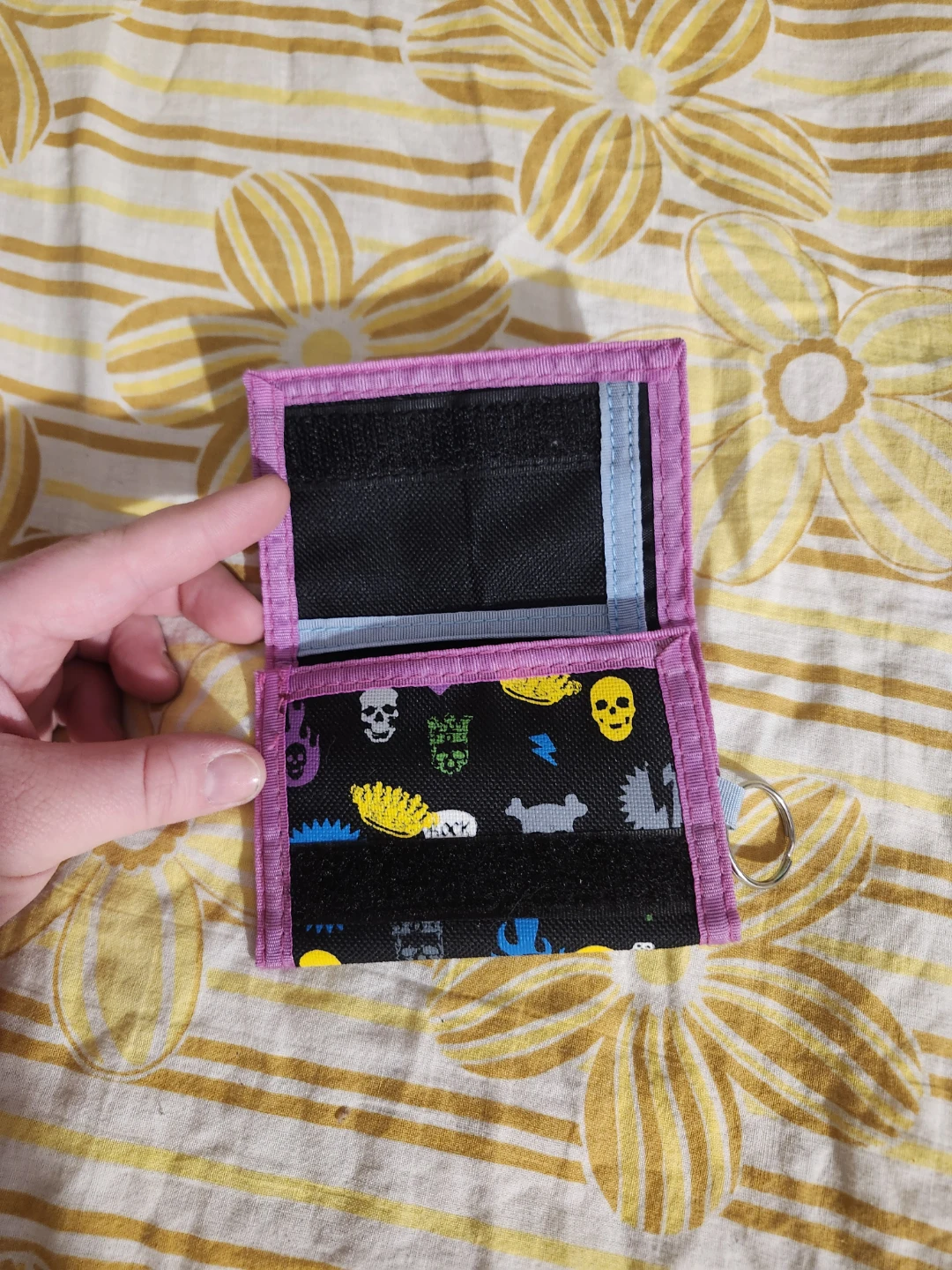 Black and Pink Skull Pattern Trifold Wallet - photo 3