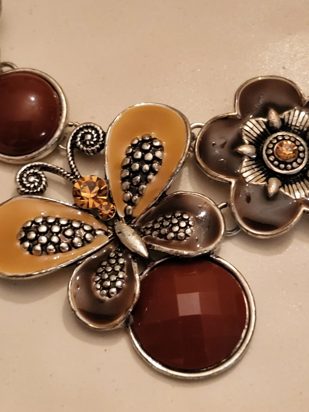 Vintage  Floral & Butterfly Necklace - photo 2