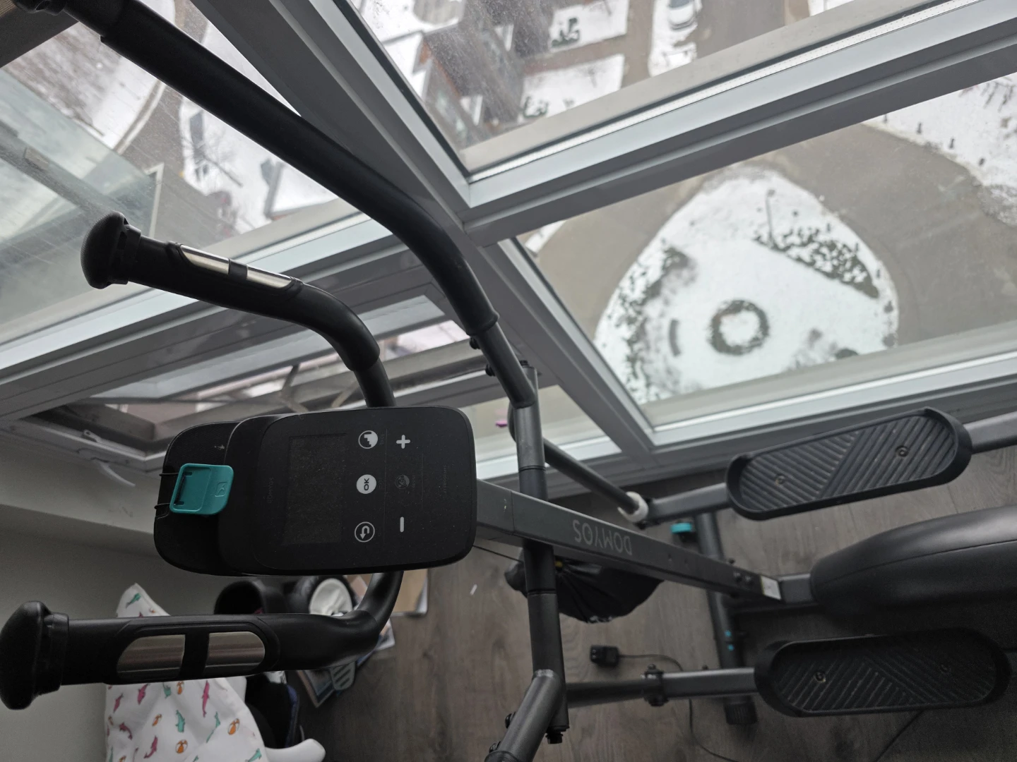 EL 120 Elliptical Cross Trainer - Compact & Easy to Use - photo 4