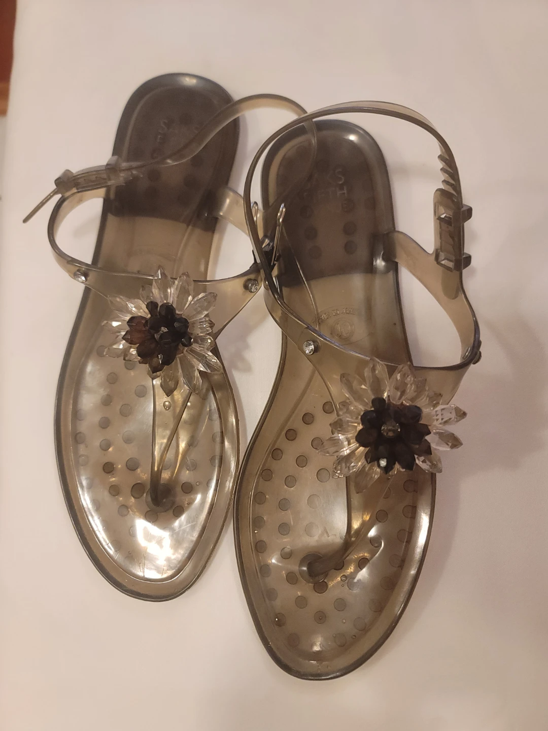 Translucent Jelly Sandals with Flower Embellishment - photo 2