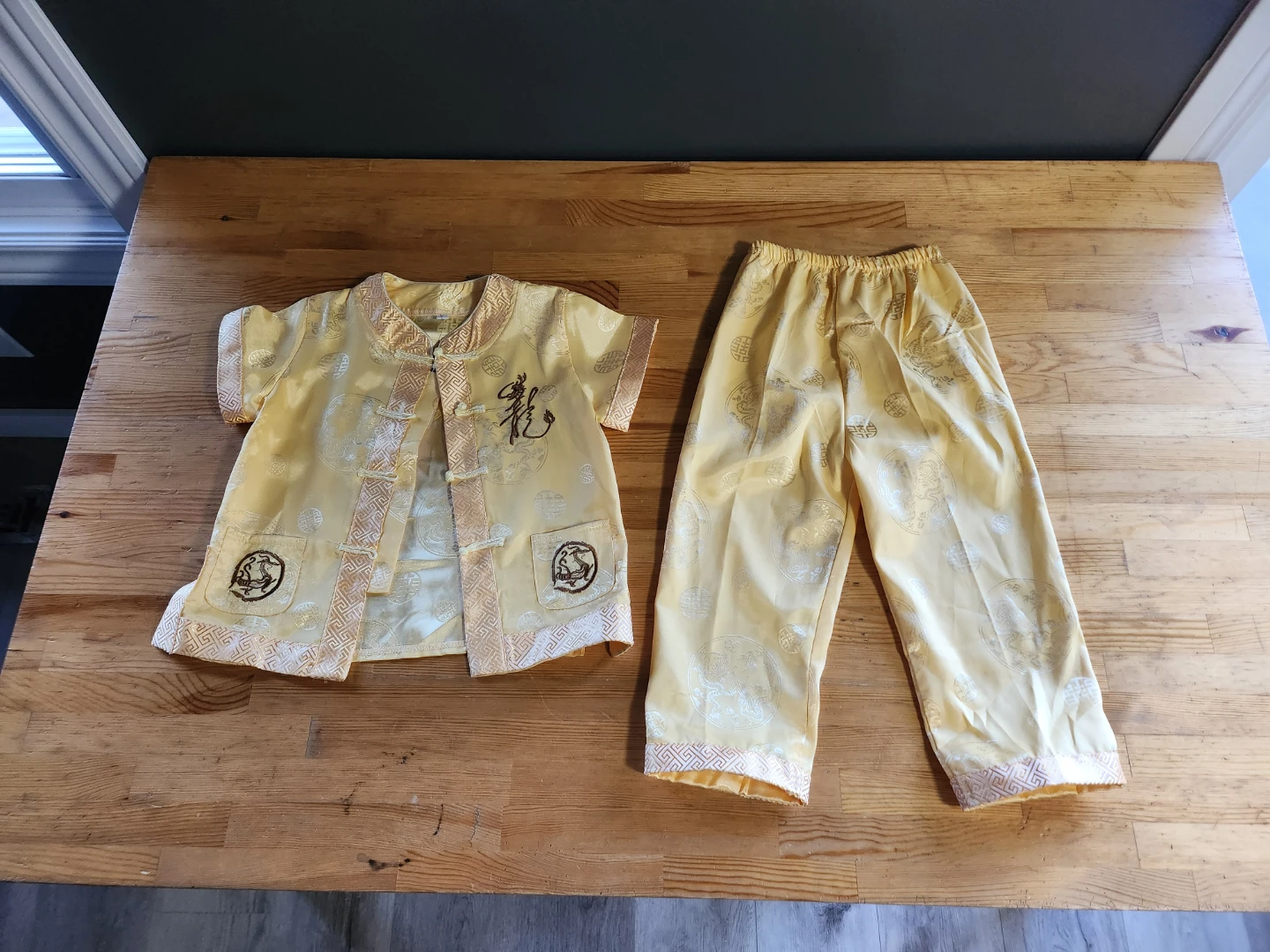 Kids Chinese Yellow Satin Dragon Print Set (Size 6, age 5-6) 🏆 - photo 5