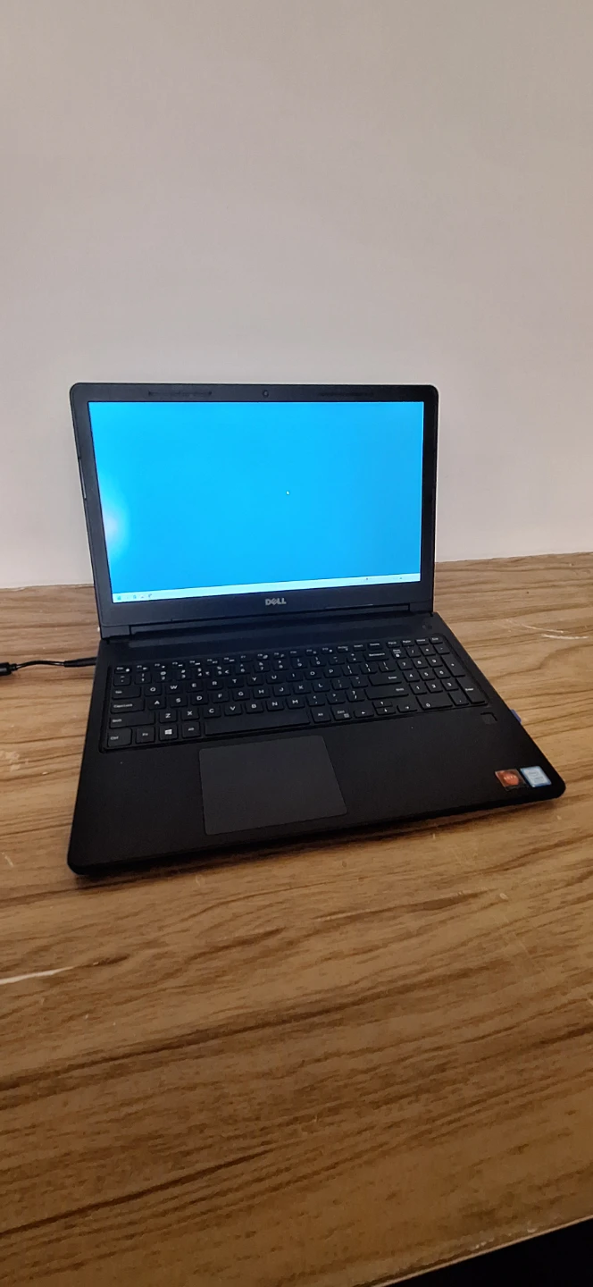 Dell vostro 15- i5, 16gb RAM, 1.25tb storage. 15.6" IPS display