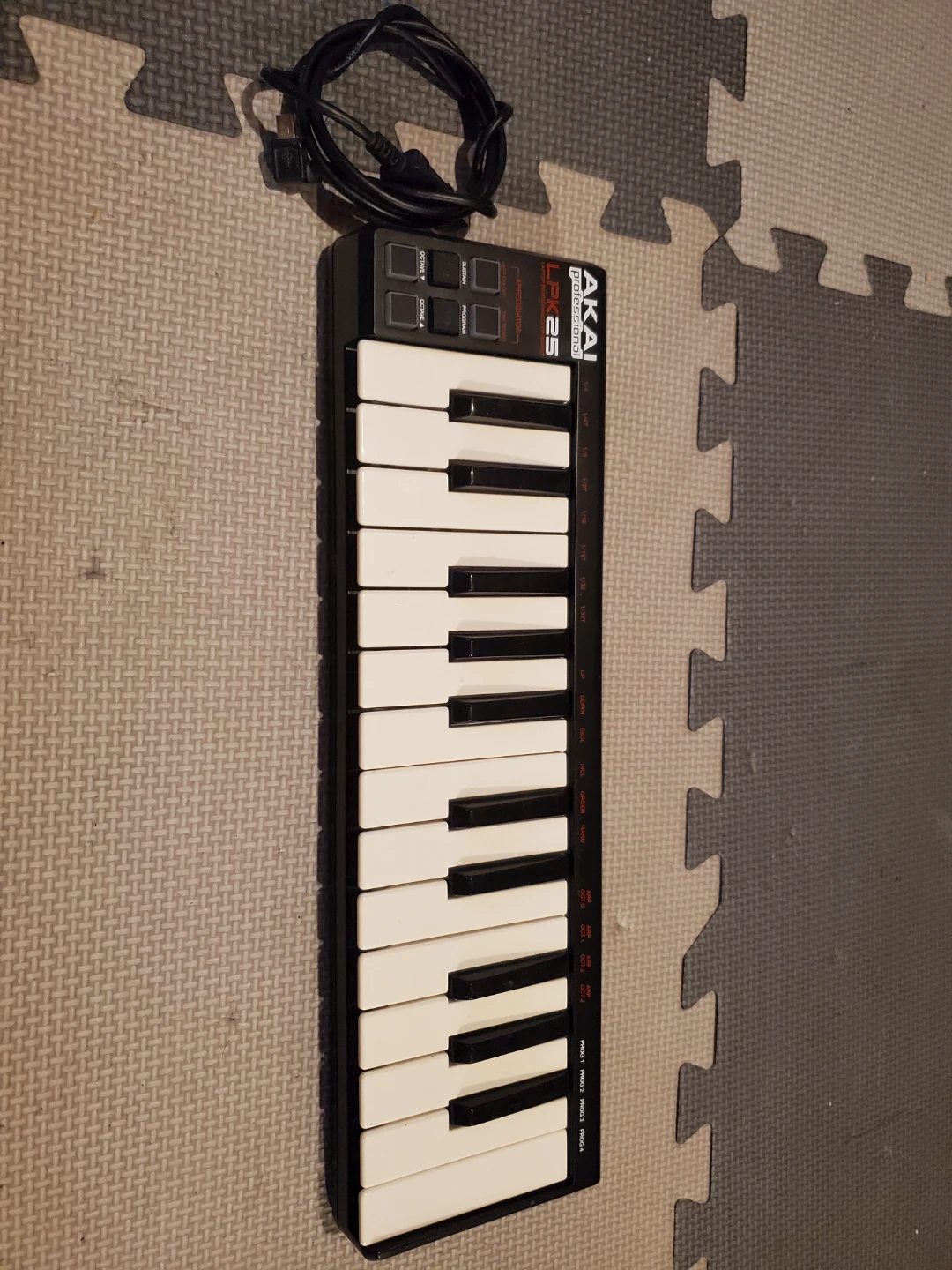 AKAI LPK25 Laptop Performance Keyboard