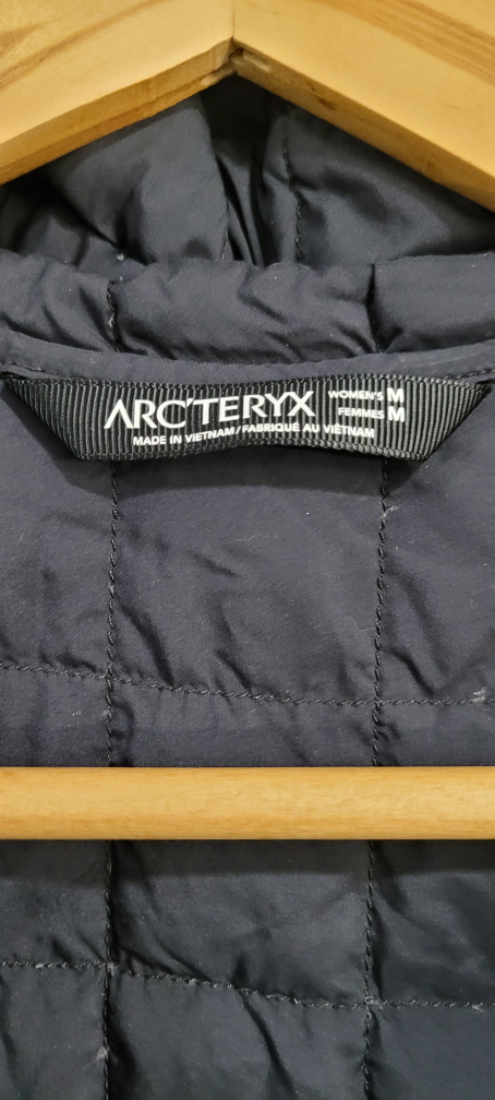 Arc'teryx Down Hooded Vest - Women's Medium - photo 3