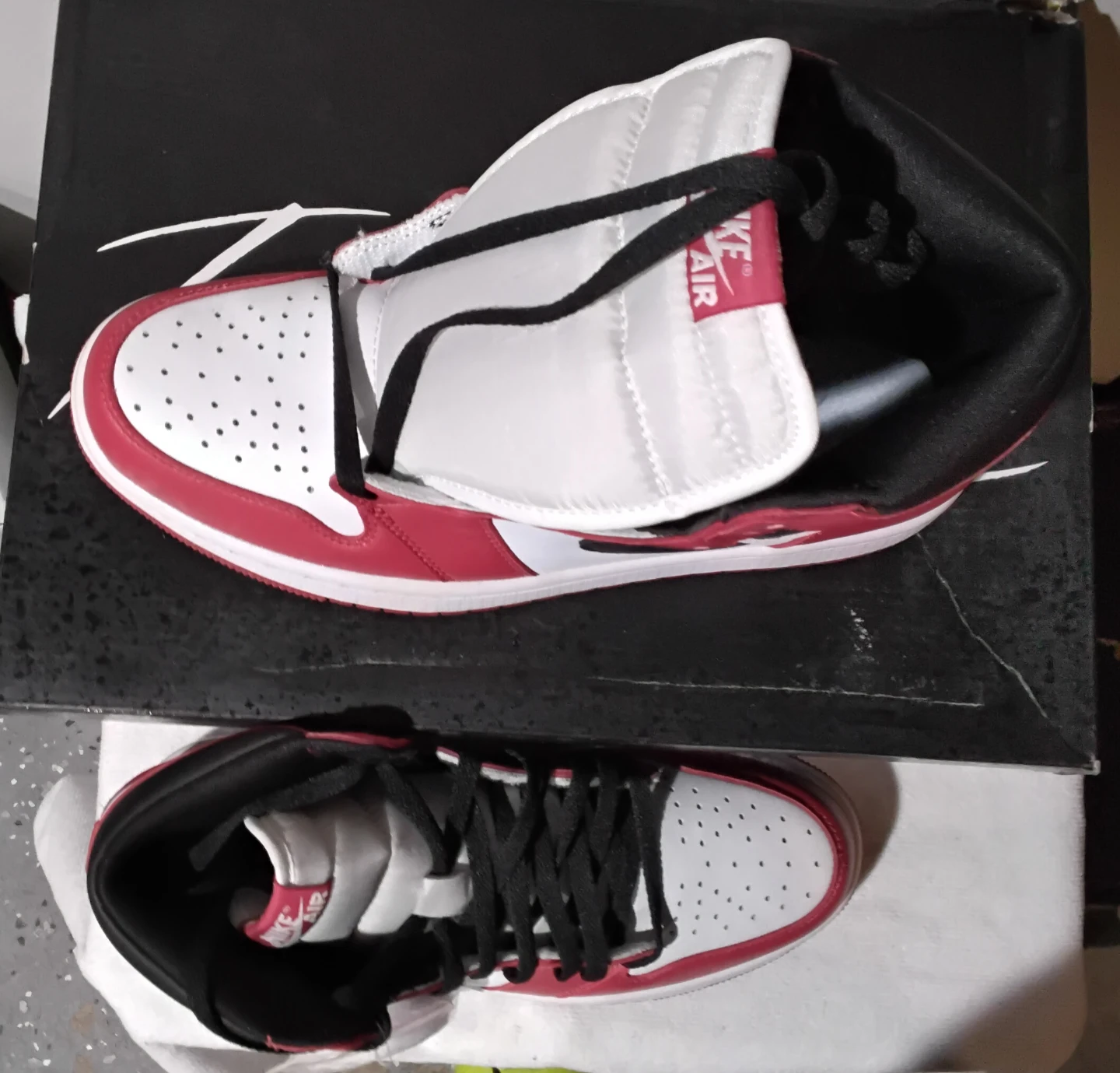 Air Jordan 1 Retro High OG Chicago - photo 2