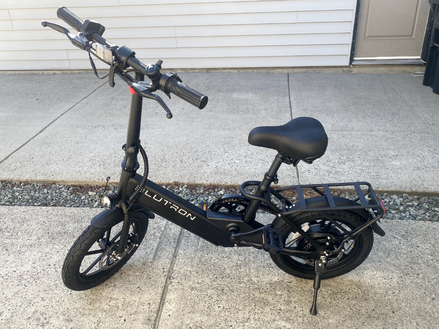 Blutron electric bike