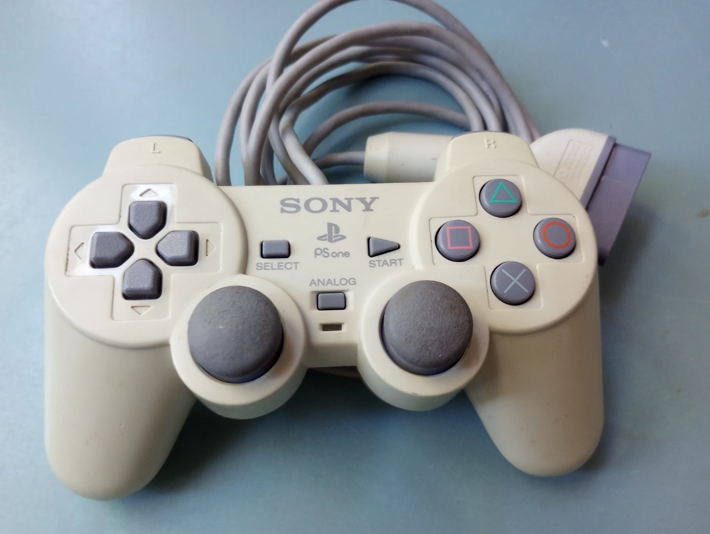 PlayStation 1 controller