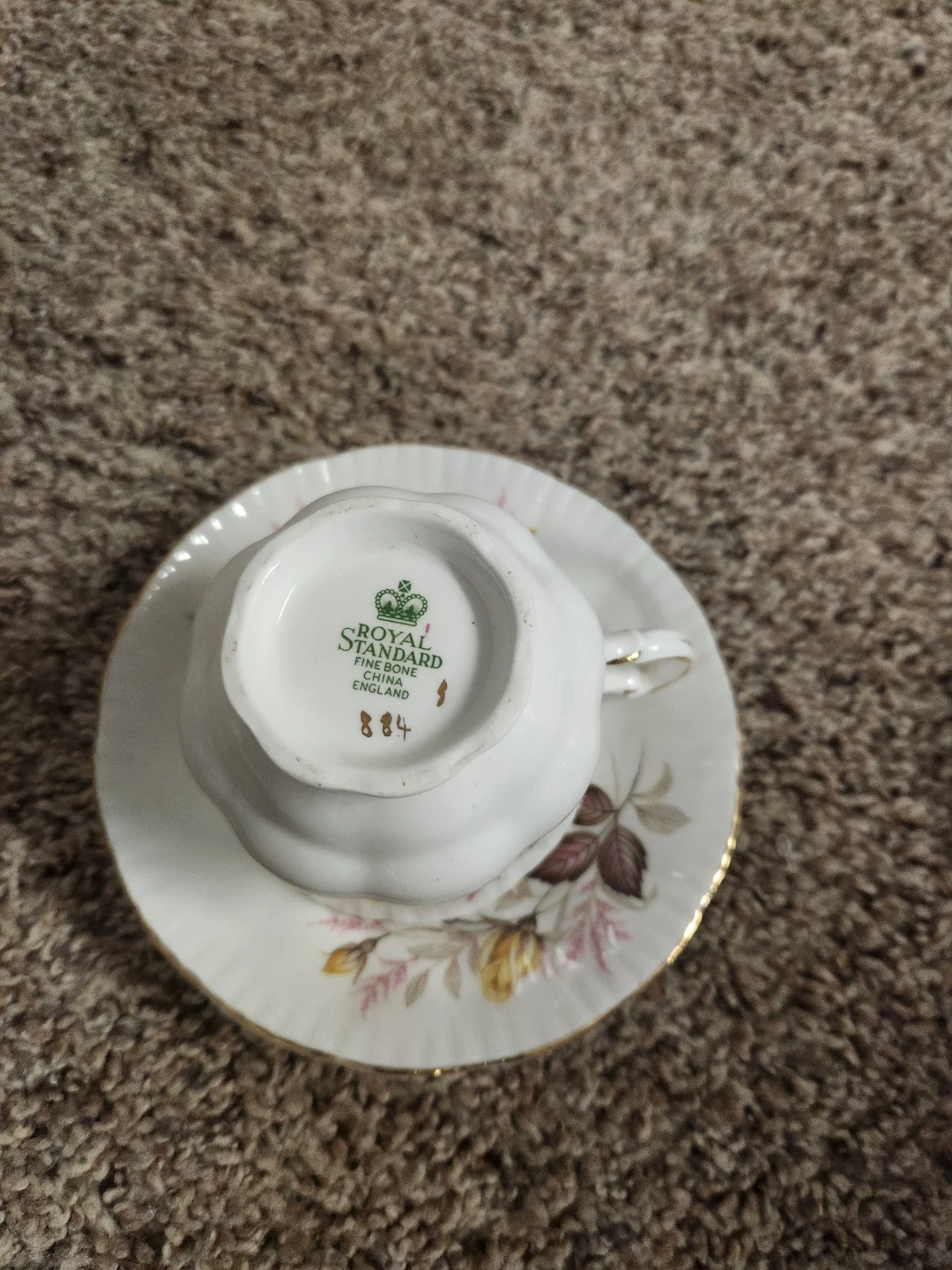 Queen Anne & Royal Standard Bone China Teacups and Saucers - photo 5