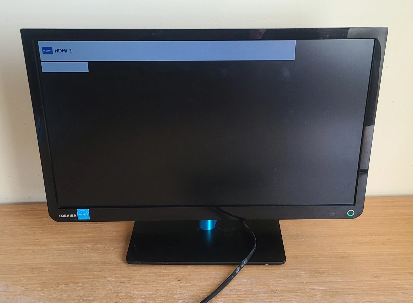 Toshiba 23" Integrated HD LED Television with Remote 🥕 - photo 2