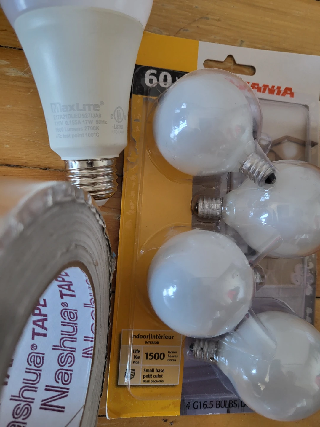FREE! Light bulbs + Weatherproof Tape - photo 2