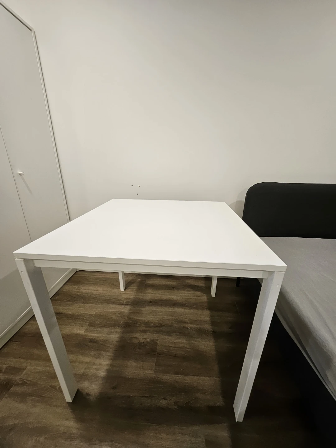 White IKEA Table - photo 4