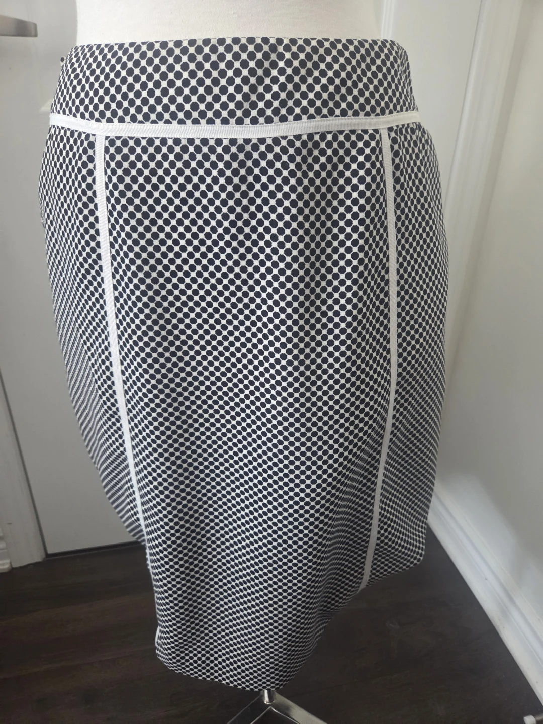 Black and White Polka Dot Pencil Skirt - photo 2