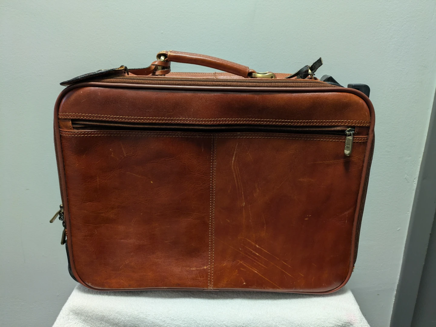 Condotti Leather Luggage Briefcase - photo 3