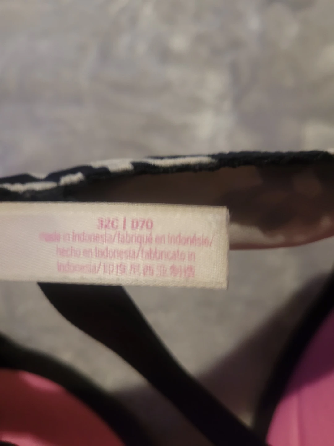 Victoria's Secret Pink Bra 32C - photo 3