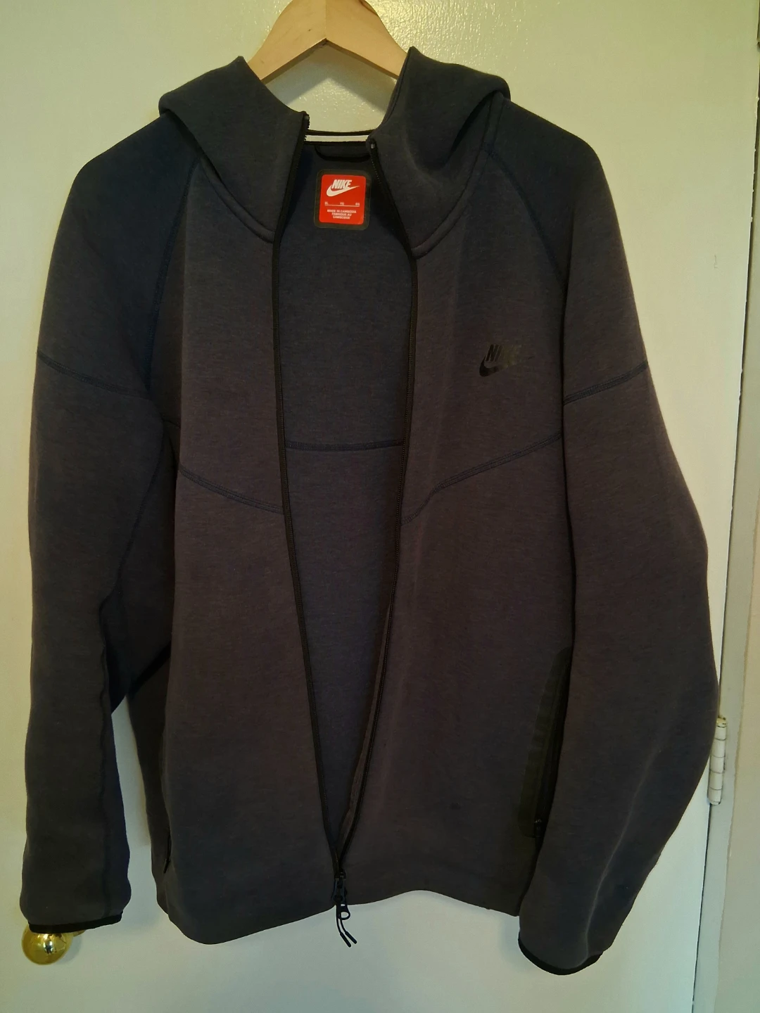 Nike Tech Fleece Full-Zip Hoodie