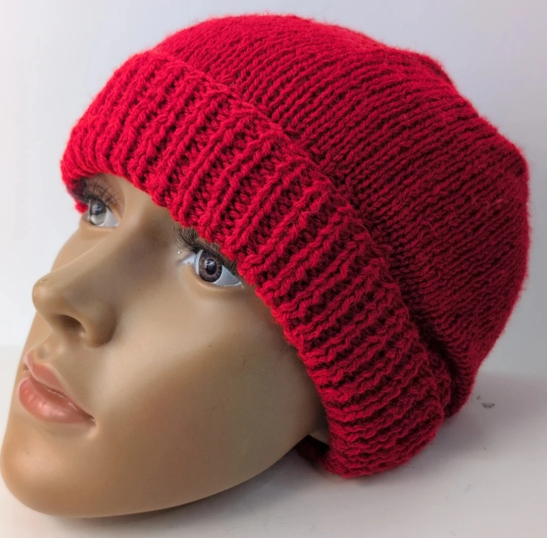 Hand-Knitted Beanie - photo 4
