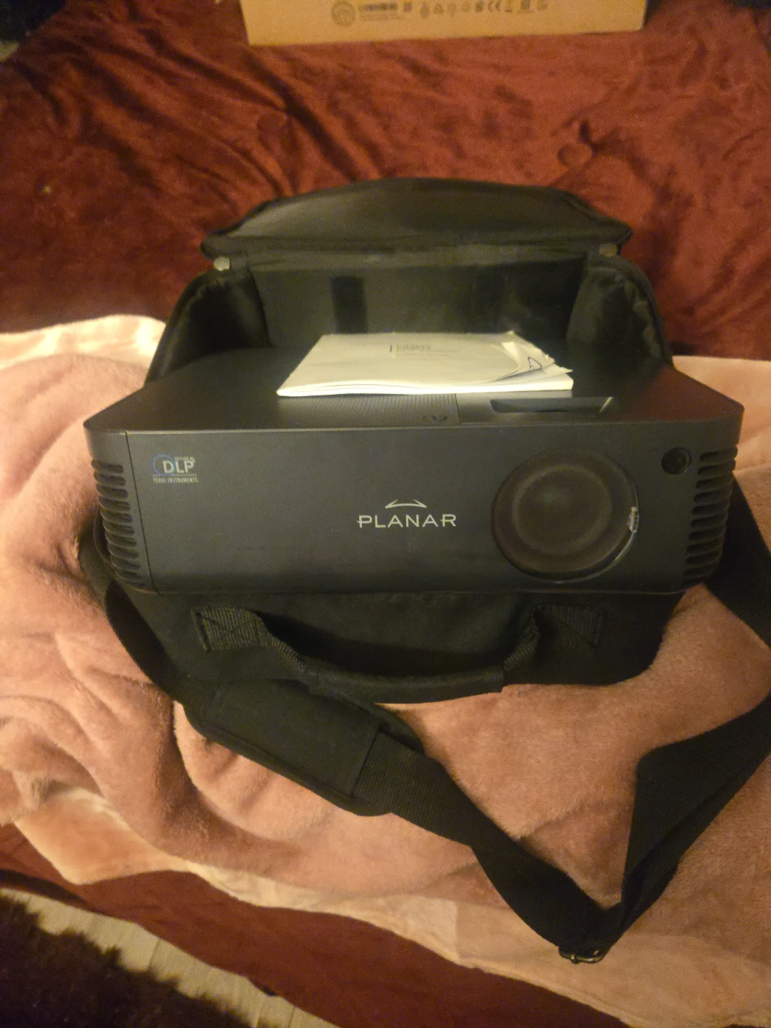 Planar DLP Projector with Carrying Case