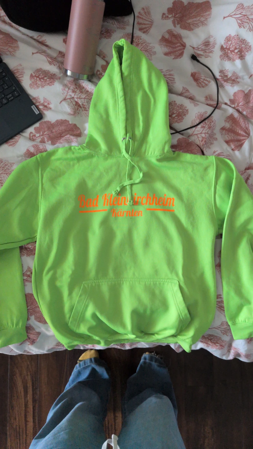 Lime Green Hoodie "Bad Kleinkirchheim Kärnten"