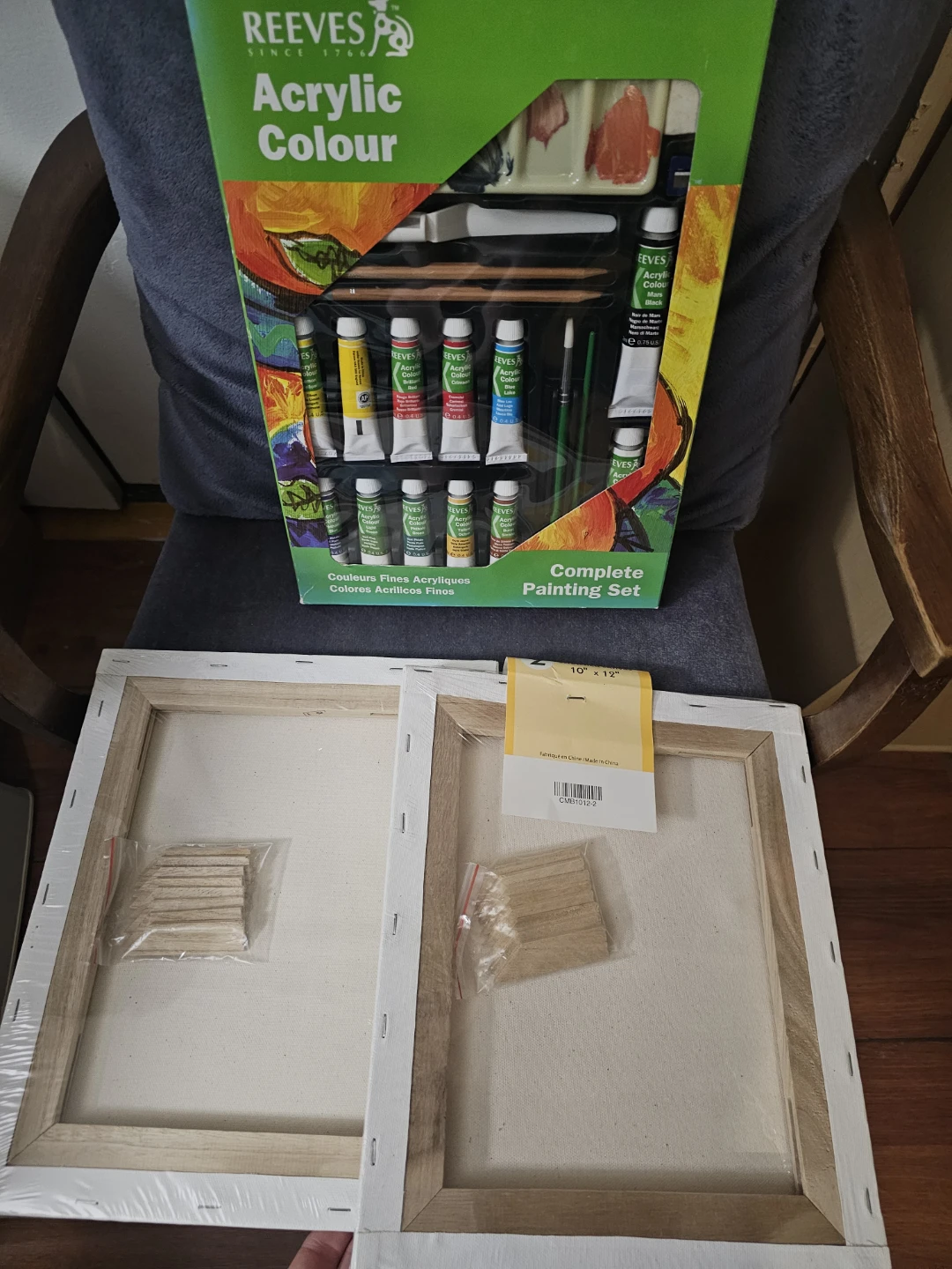 Reeves Complete Acrylic Colour Painting Set with Canvases - photo 2