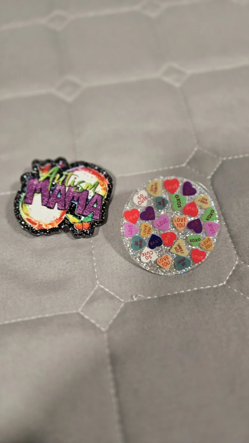🏆Autism Mama & Candy Hearts Badge pins🏆