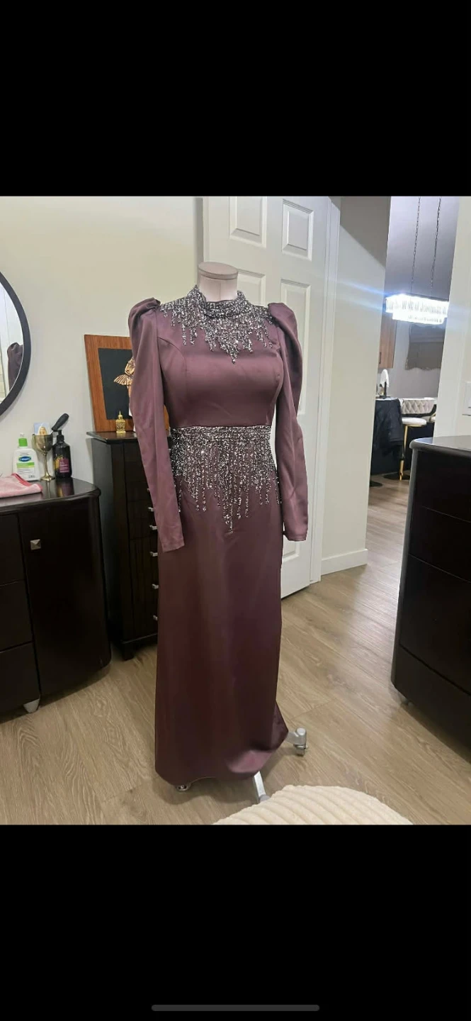 Hennin Women's Size 40